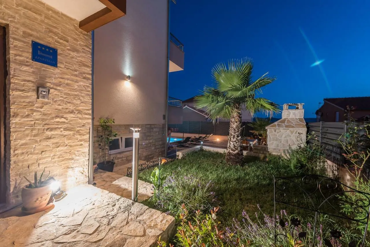 Apartment Maja With Private Pool Sveti Petar