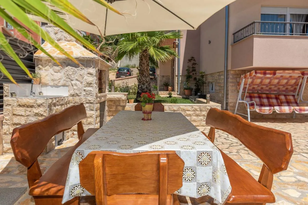 Apartment Maja With Private Pool Sveti Petar  Croatia