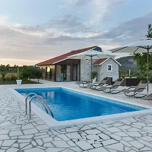Mali Raj Sveti Petar (Zadar)