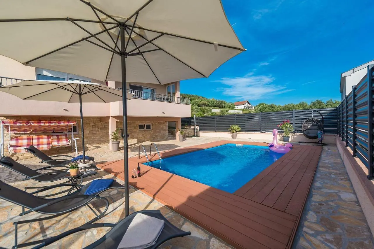 Apartment Maja With Private Pool Sveti Petar  Croatia